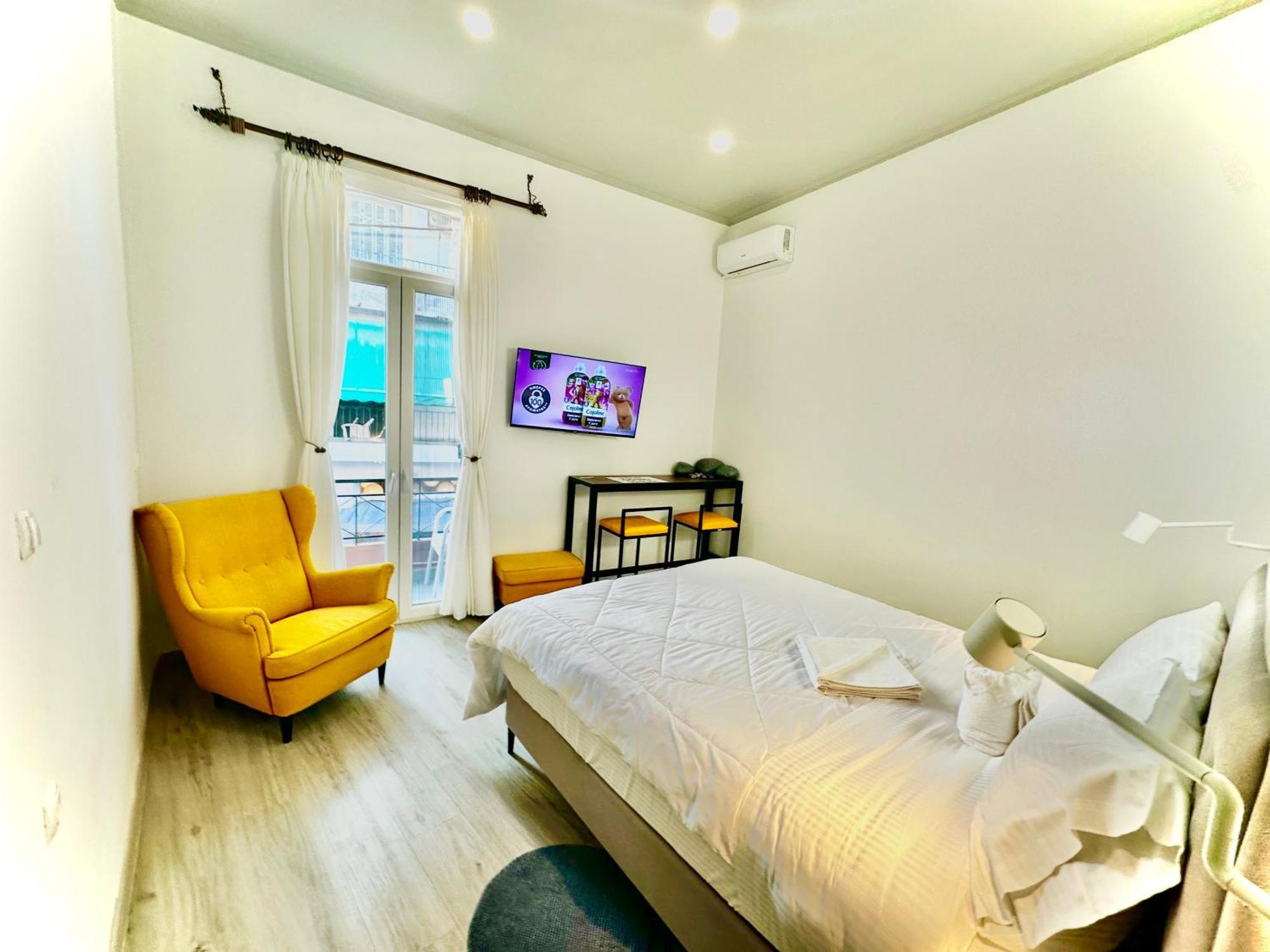 Travelers Luxury Suites, Studios & Apartments コルフ島 エクステリア 写真